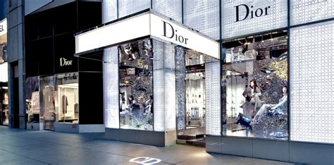 how many stores does dior have worldwide